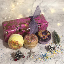 Load image into Gallery viewer, Set Of 3 Donut Bathbombs Gift Pack - Mix 2
