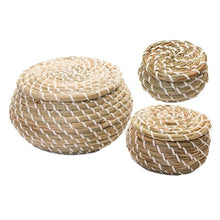 Load image into Gallery viewer, Mini Straw Hand Woven Storage Baskets with Lids Round Small Seagrass Box Desktop Storage Basket Bathroom Storage New Arrival
